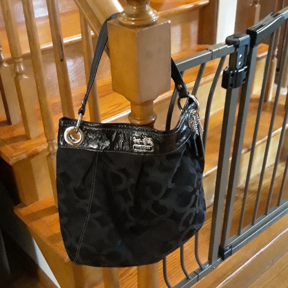 Coach purse!! Like new!!
